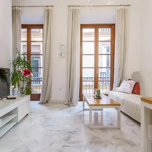 malagasuite-city-center-malaga.hotelsinnerja.org/